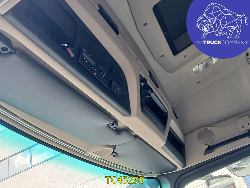 Tegljač Mercedes-Benz Actros 1843: slika 9