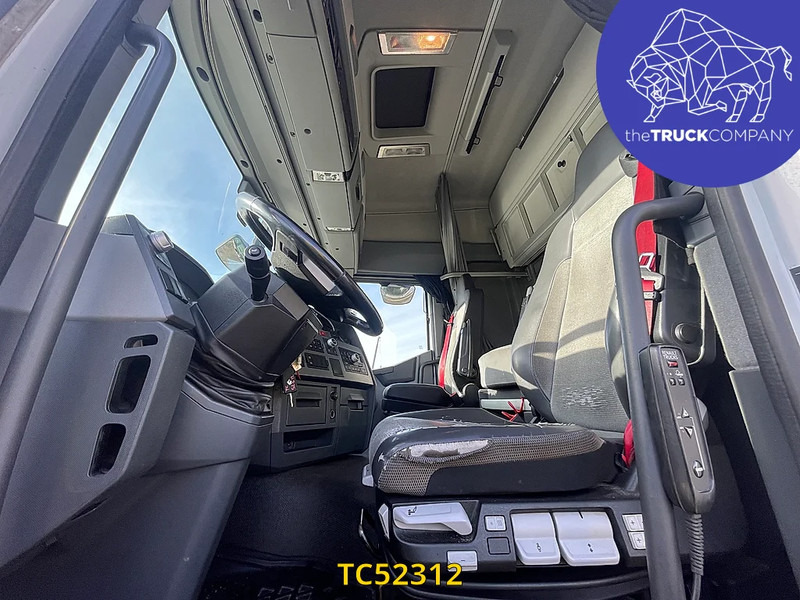 Renault T 430 - Tegljač: slika 2 Renault T 430 - Tegljač: slika 2