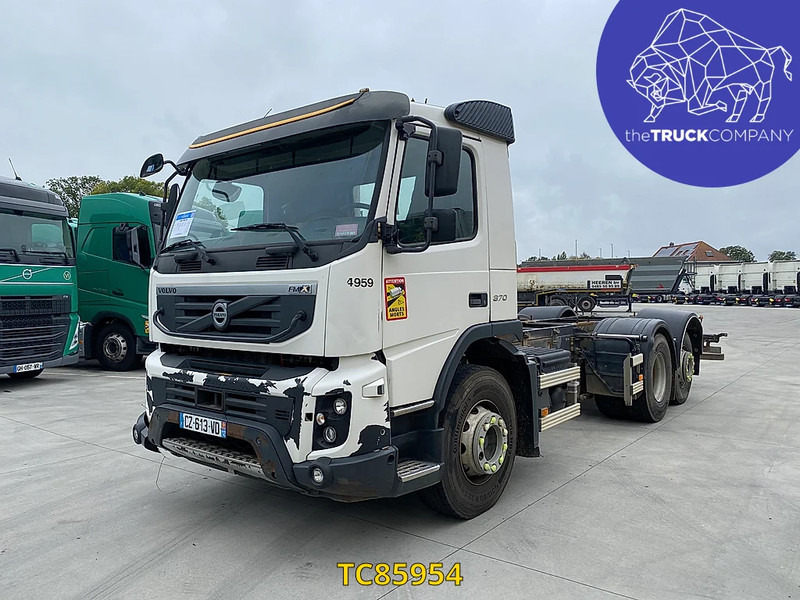 Volvo FMX 370 - Kamion sa golom šasijom i zatvorenom kabinom: slika 1 Volvo FMX 370 - Kamion sa golom šasijom i zatvorenom kabinom: slika 1