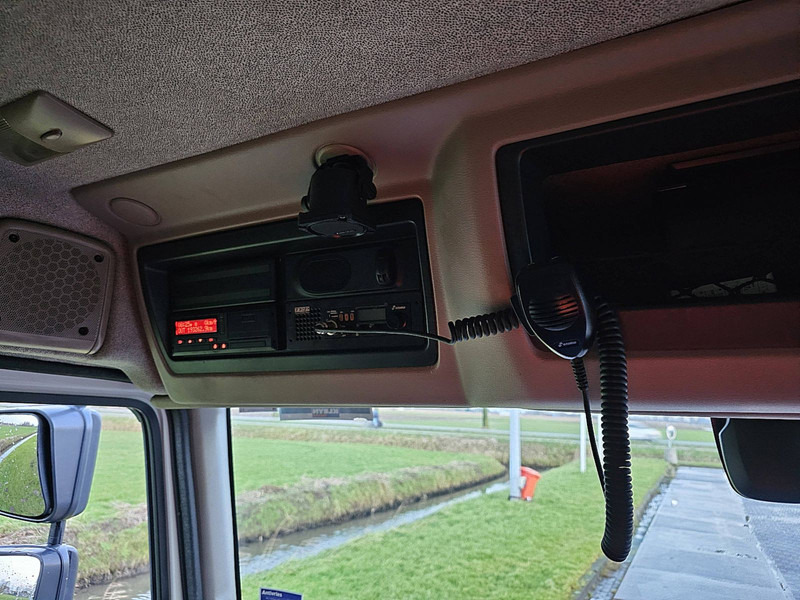Kamion sa ceradom DAF LF 210: slika 12