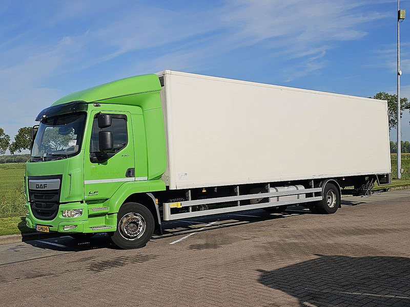 DAF LF 230 16T AIRCO TAILLIFT - Kamion sa zatvorenim sandukom: slika 2 DAF LF 230 16T AIRCO TAILLIFT - Kamion sa zatvorenim sandukom: slika 2