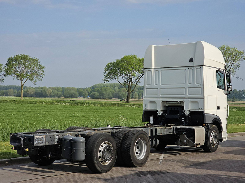 DAF XF 480 SSC 6X2 FAR - Kamion sa golom šasijom i zatvorenom kabinom: slika 3 DAF XF 480 SSC 6X2 FAR - Kamion sa golom šasijom i zatvorenom kabinom: slika 3