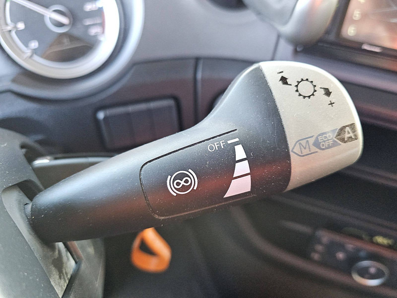 Kamion sa golom šasijom i zatvorenom kabinom DAF XF 480 SSC 6X2 FAR INTARDER: slika 12 Kamion sa golom šasijom i zatvorenom kabinom DAF XF 480 SSC 6X2 FAR INTARDER: slika 12