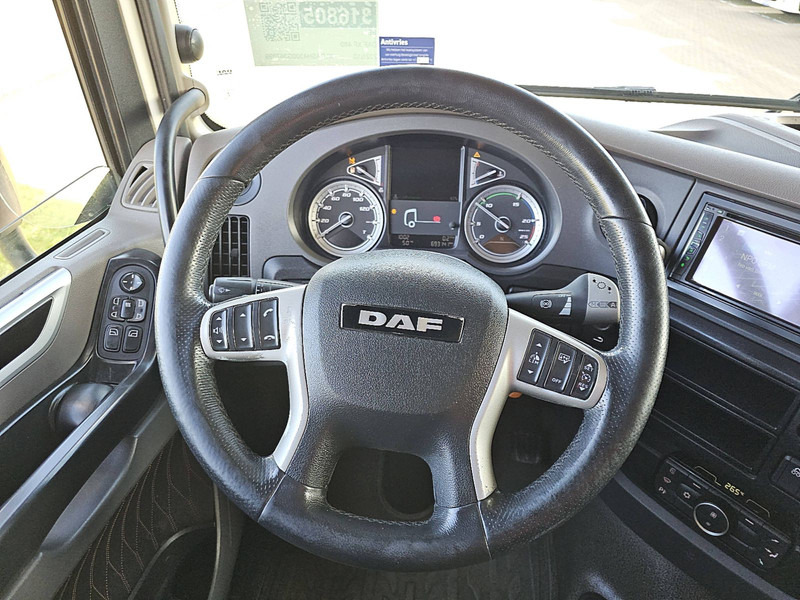 Kamion sa golom šasijom i zatvorenom kabinom DAF XF 480 SSC 6X2 FAR INTARDER: slika 9 Kamion sa golom šasijom i zatvorenom kabinom DAF XF 480 SSC 6X2 FAR INTARDER: slika 9