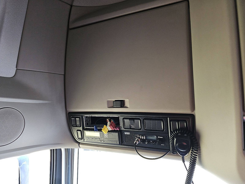 Kamion sa golom šasijom i zatvorenom kabinom DAF XF 480 SSC 6X2 FAR INTARDER: slika 11 Kamion sa golom šasijom i zatvorenom kabinom DAF XF 480 SSC 6X2 FAR INTARDER: slika 11