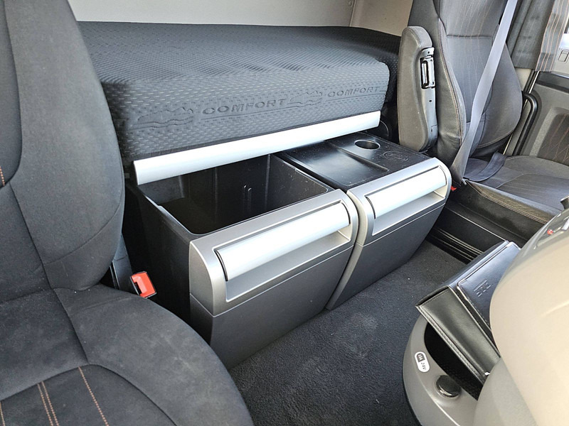 Kamion sa golom šasijom i zatvorenom kabinom DAF XF 480 SSC 6X2 FAR INTARDER: slika 10 Kamion sa golom šasijom i zatvorenom kabinom DAF XF 480 SSC 6X2 FAR INTARDER: slika 10