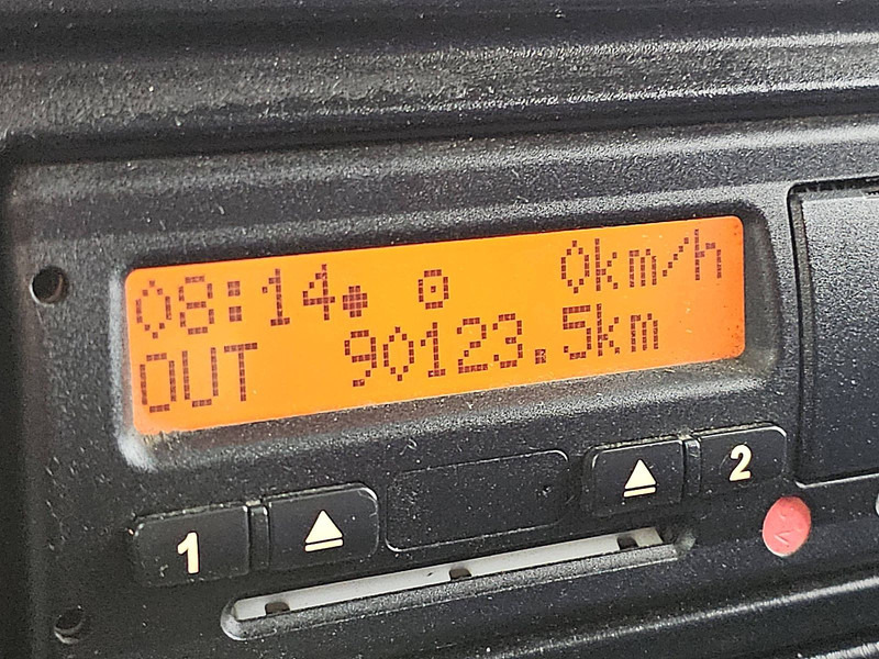 Dostavno vozilo s ravnom platformom Iveco Daily 40C15 XL FASSI laadkraan: slika 9 Dostavno vozilo s ravnom platformom Iveco Daily 40C15 XL FASSI laadkraan: slika 9