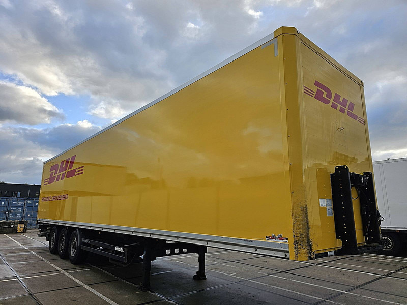 Kögel SKH24 LIFT AXLE TAILLIFT - Poluprikolica sa zatvorenim sandukom: slika 3 Kögel SKH24 LIFT AXLE TAILLIFT - Poluprikolica sa zatvorenim sandukom: slika 3