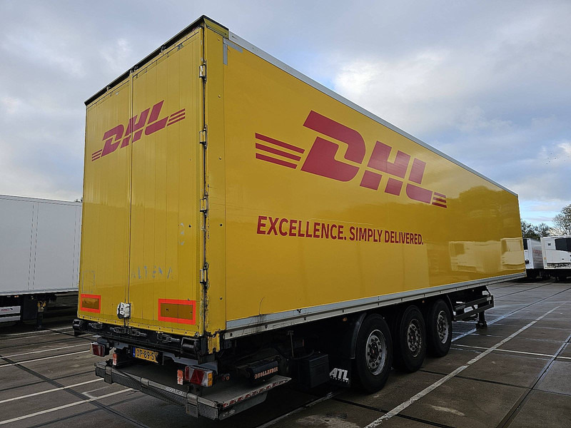 Kögel SKH24 LIFT AXLE TAILLIFT - Poluprikolica sa zatvorenim sandukom: slika 2 Kögel SKH24 LIFT AXLE TAILLIFT - Poluprikolica sa zatvorenim sandukom: slika 2