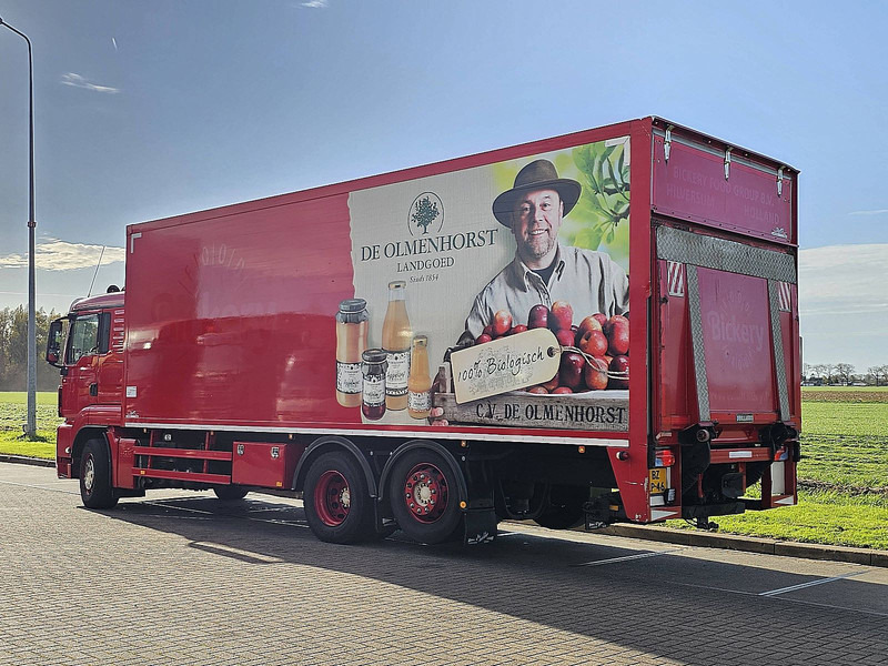 Kamion sa zatvorenim sandukom MAN 26.320 TGS: slika 6 Kamion sa zatvorenim sandukom MAN 26.320 TGS: slika 6