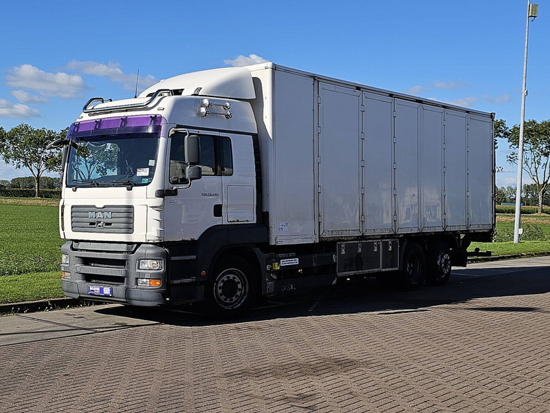 MAN 26.440 TGA LX 6X2 SIDE DOORS - Kamion sa zatvorenim sandukom: slika 2 MAN 26.440 TGA LX 6X2 SIDE DOORS - Kamion sa zatvorenim sandukom: slika 2