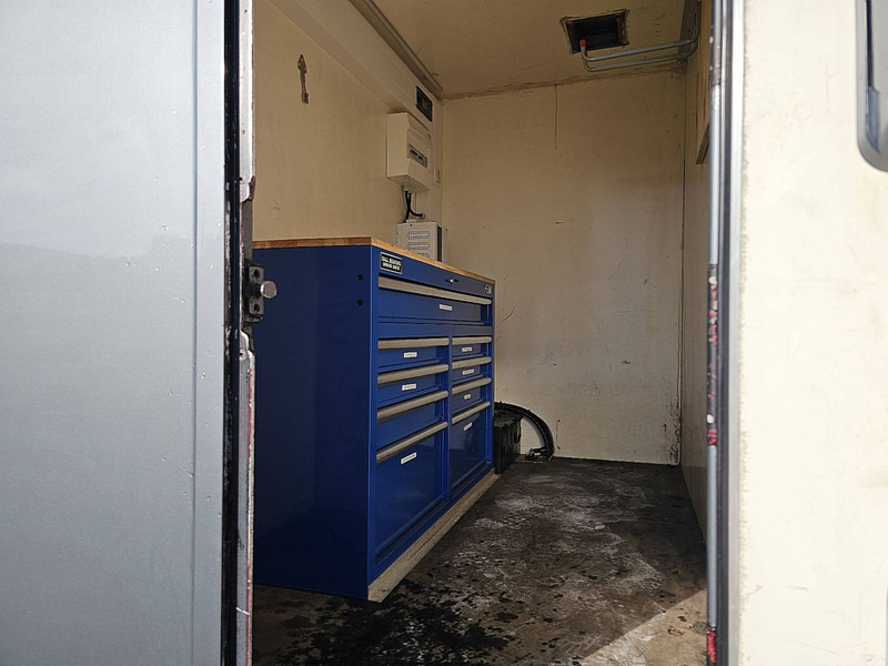 Kamion sa zatvorenim sandukom MAN 8.180 TGL DOKA DOUBLE CABIN: slika 13