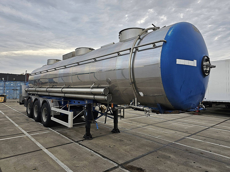 Magyar SR 34 EB Lebensmittel - Poluprikolica cisterna: slika 3 Magyar SR 34 EB Lebensmittel - Poluprikolica cisterna: slika 3