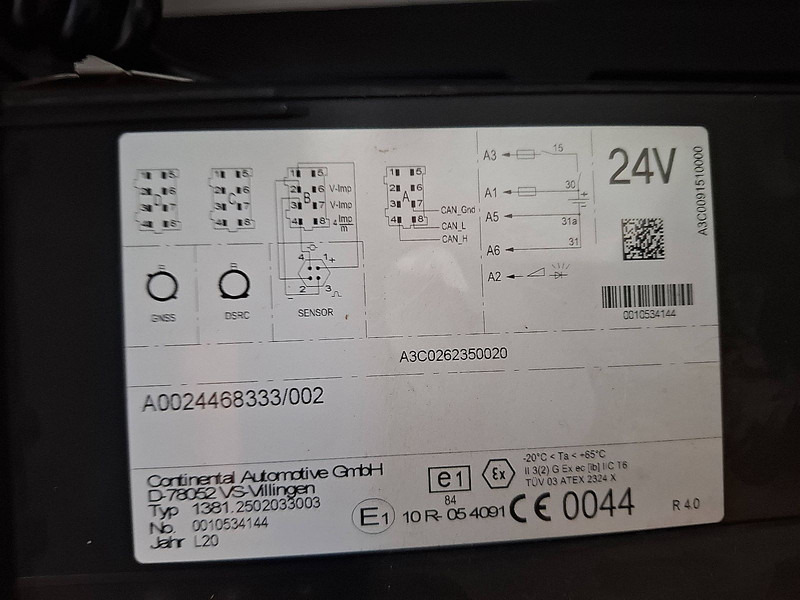 Kamion sa golom šasijom i zatvorenom kabinom Mercedes-Benz ACTROS 2133 MP5: slika 17 Kamion sa golom šasijom i zatvorenom kabinom Mercedes-Benz ACTROS 2133 MP5: slika 17