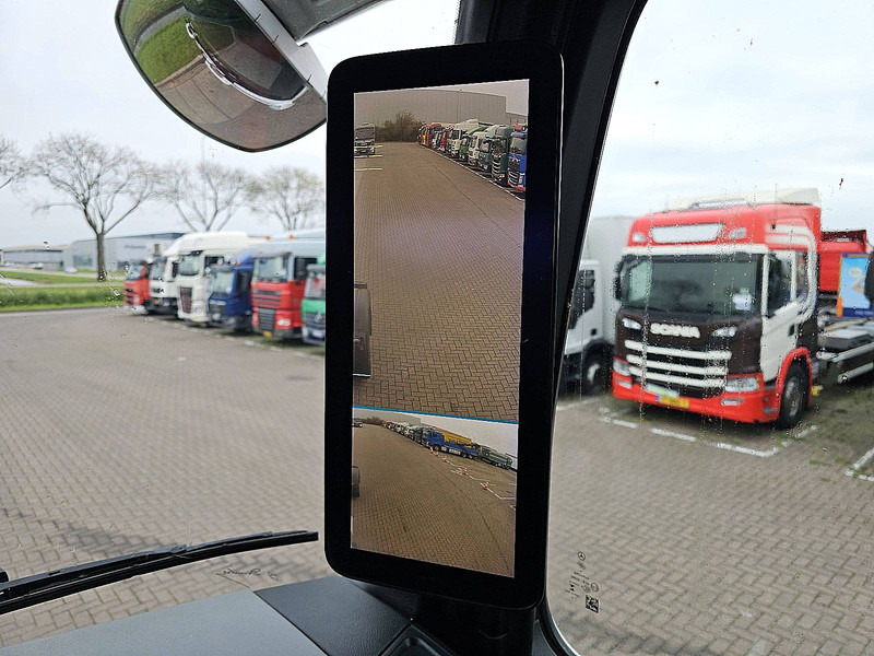 Kamion sa golom šasijom i zatvorenom kabinom Mercedes-Benz ACTROS 2133 MP5: slika 18 Kamion sa golom šasijom i zatvorenom kabinom Mercedes-Benz ACTROS 2133 MP5: slika 18