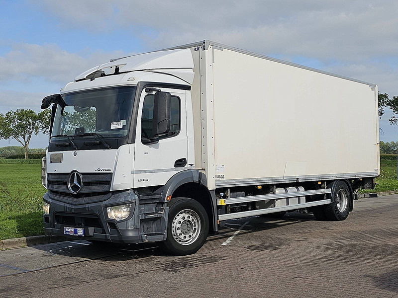 Mercedes-Benz ANTOS 1924 L 19T TAILLIFT - Kamion sa zatvorenim sandukom: slika 2 Mercedes-Benz ANTOS 1924 L 19T TAILLIFT - Kamion sa zatvorenim sandukom: slika 2