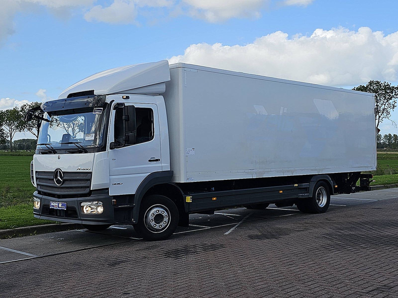 Mercedes-Benz ATEGO 1230 TAILLIFT AIRCO AHK - Kamion sa zatvorenim sandukom: slika 2 Mercedes-Benz ATEGO 1230 TAILLIFT AIRCO AHK - Kamion sa zatvorenim sandukom: slika 2
