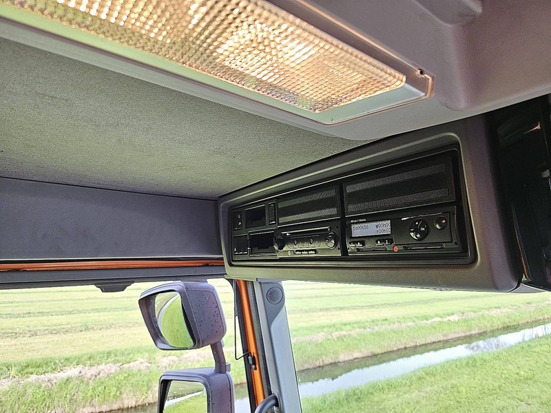 Kamion sa tovarnim sandukom, Kamion sa dizalicom Renault C 430 HIAB 228 E5: slika 10