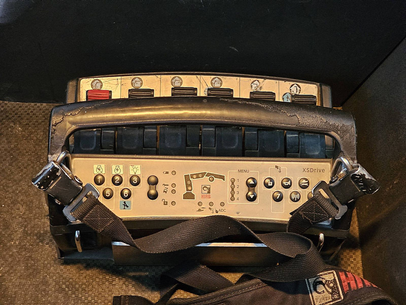 Kamion sa tovarnim sandukom, Kamion sa dizalicom Renault C 430 HIAB 228 E5: slika 19