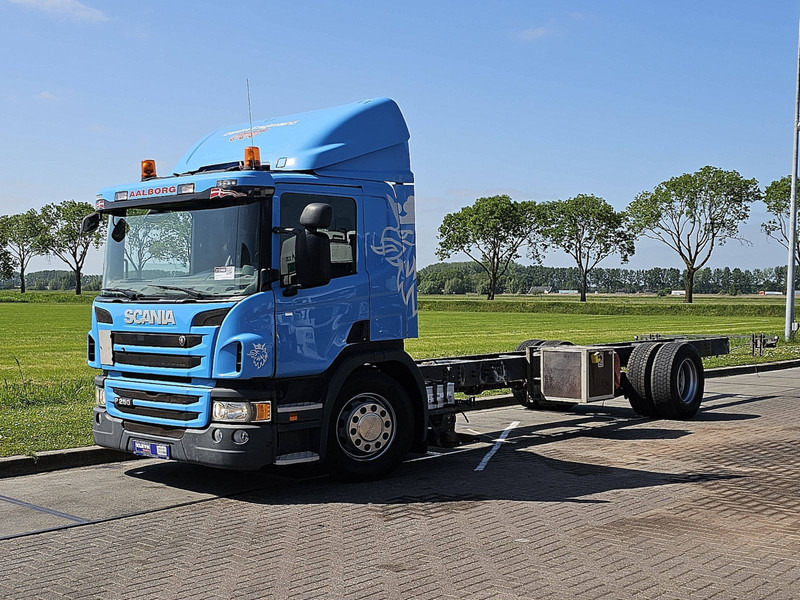 Scania P250 310TKM AIRCO WB560 - Kamion sa golom šasijom i zatvorenom kabinom: slika 2 Scania P250 310TKM AIRCO WB560 - Kamion sa golom šasijom i zatvorenom kabinom: slika 2