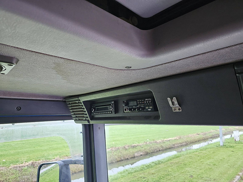 Lizing Scania R124.360 6X2*4 MANUAL 3+3 Scania R124.360 6X2*4 MANUAL 3+3: slika 11 Lizing Scania R124.360 6X2*4 MANUAL 3+3 Scania R124.360 6X2*4 MANUAL 3+3: slika 11