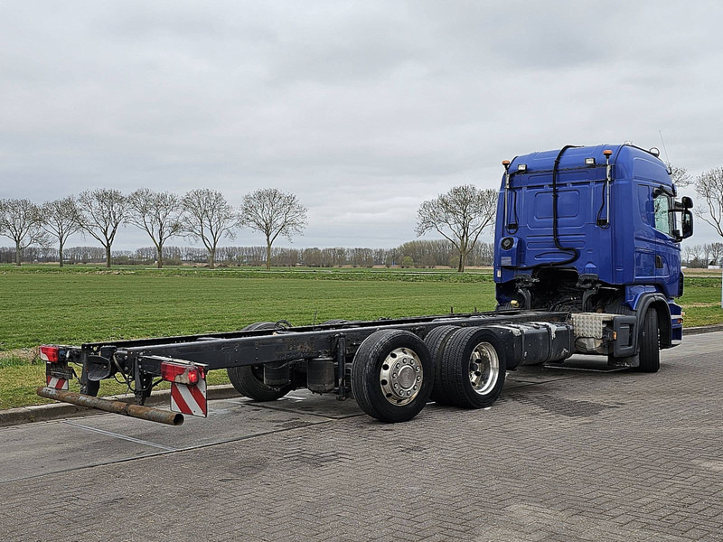 Scania R440 6X2*4 MANUAL RETARDE - Kamion sa golom šasijom i zatvorenom kabinom: slika 3 Scania R440 6X2*4 MANUAL RETARDE - Kamion sa golom šasijom i zatvorenom kabinom: slika 3