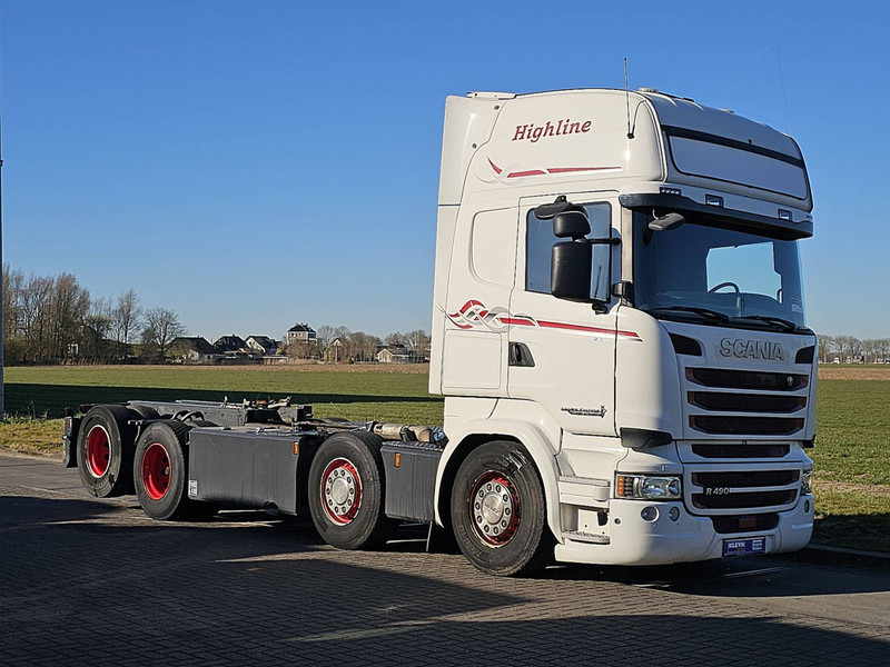 Scania R490 TL 8X2 CROWN EDITION - Kamion sa golom šasijom i zatvorenom kabinom: slika 5 Scania R490 TL 8X2 CROWN EDITION - Kamion sa golom šasijom i zatvorenom kabinom: slika 5