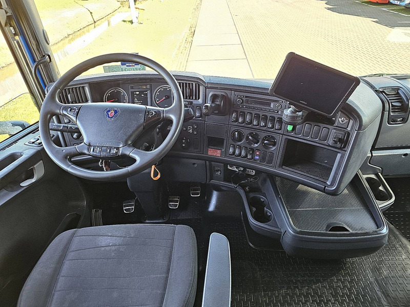 Interior photo 1: Kamion sa hidrauličnom kukom Scania R500 V8 6X2 RETARDER