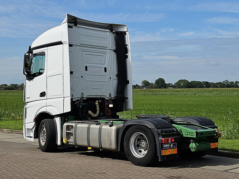 Tegljač Mercedes-Benz ACTROS 1848 LS STR.SP. RET. 2X TANK: slika 6 Tegljač Mercedes-Benz ACTROS 1848 LS STR.SP. RET. 2X TANK: slika 6