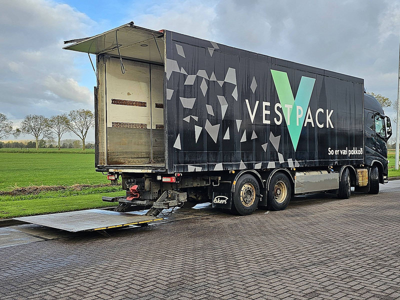 Volvo FH 16.750 8X2*6 - Kamion sa zatvorenim sandukom: slika 3 Volvo FH 16.750 8X2*6 - Kamion sa zatvorenim sandukom: slika 3