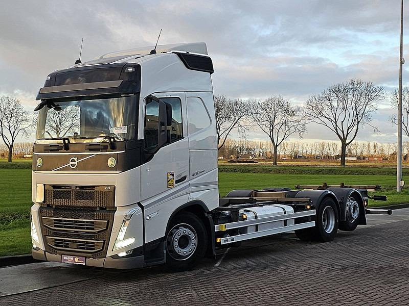Volvo FH 460 - Kamion za prevoz kontejnera/ Kamion sa promenjivim sandukom: slika 2 Volvo FH 460 - Kamion za prevoz kontejnera/ Kamion sa promenjivim sandukom: slika 2