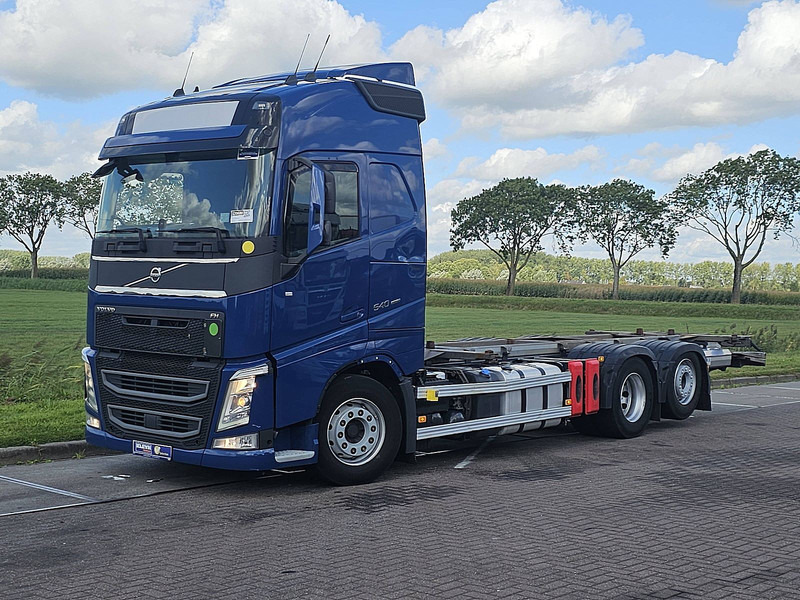 Volvo FH 540 - Kamion za prevoz kontejnera/ Kamion sa promenjivim sandukom: slika 2 Volvo FH 540 - Kamion za prevoz kontejnera/ Kamion sa promenjivim sandukom: slika 2