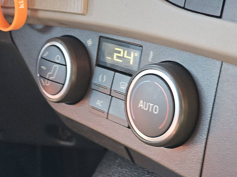 Hladnjača Volvo FM 330 6X2 FRIGOBL. LIFT: slika 13 Hladnjača Volvo FM 330 6X2 FRIGOBL. LIFT: slika 13