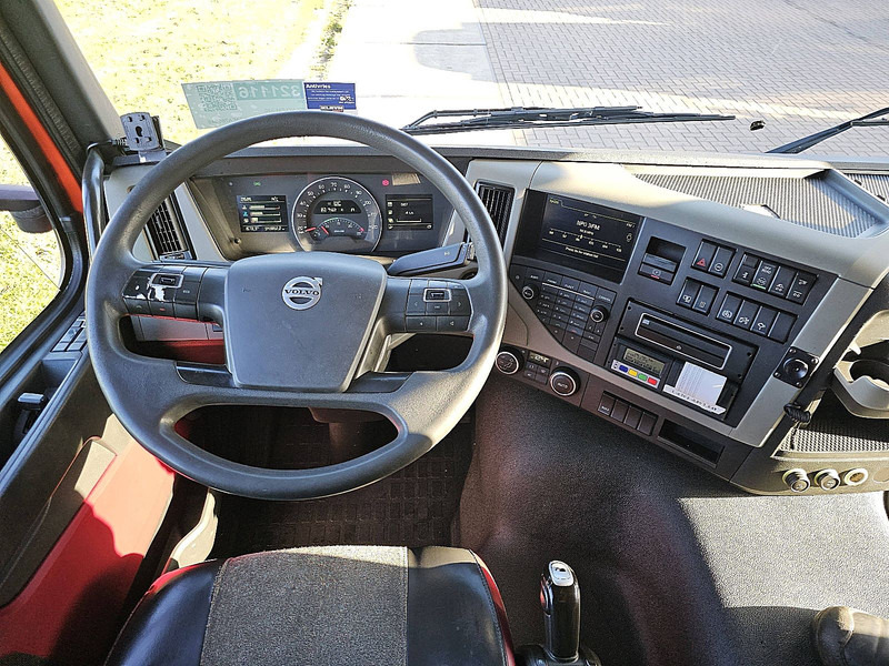 Hladnjača Volvo FM 330 6X2 FRIGOBL. LIFT: slika 8 Hladnjača Volvo FM 330 6X2 FRIGOBL. LIFT: slika 8