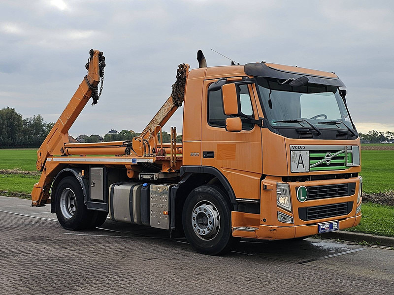 Volvo FM 330 - Kamion za utovaranje kontejnera: slika 5 Volvo FM 330 - Kamion za utovaranje kontejnera: slika 5