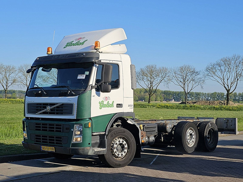 Volvo FM 9.300 6X2 NL-TRUCK - Kamion sa golom šasijom i zatvorenom kabinom: slika 2 Volvo FM 9.300 6X2 NL-TRUCK - Kamion sa golom šasijom i zatvorenom kabinom: slika 2