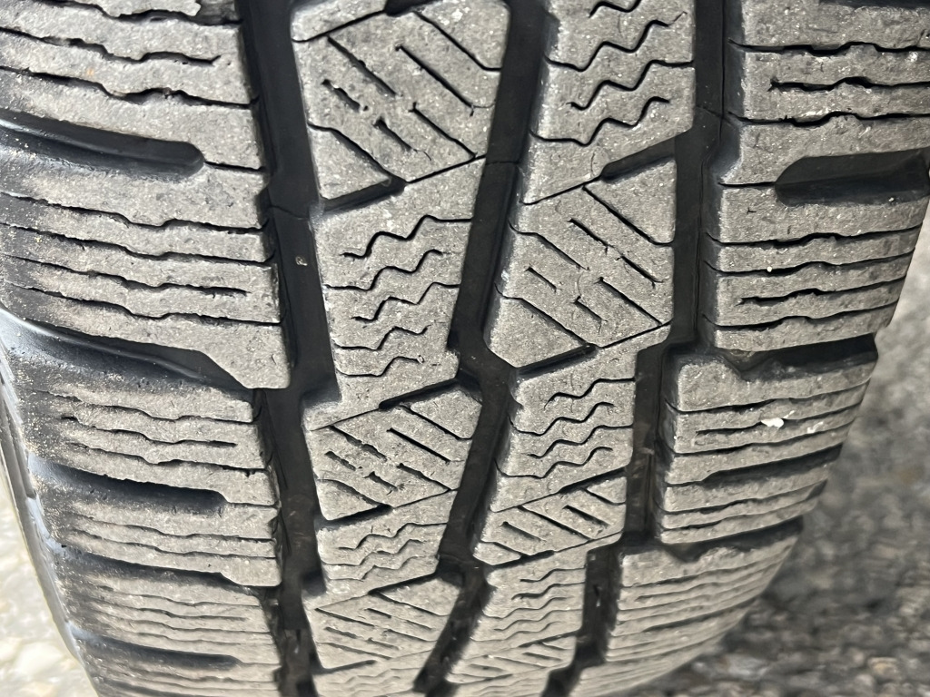 Iveco Daily 35C18 3.0 Euro4 Tempomat 4,15m Koffer+ LBW - Dostavno vozilo sa zatvorenim sandukom: slika 3 Iveco Daily 35C18 3.0 Euro4 Tempomat 4,15m Koffer+ LBW - Dostavno vozilo sa zatvorenim sandukom: slika 3