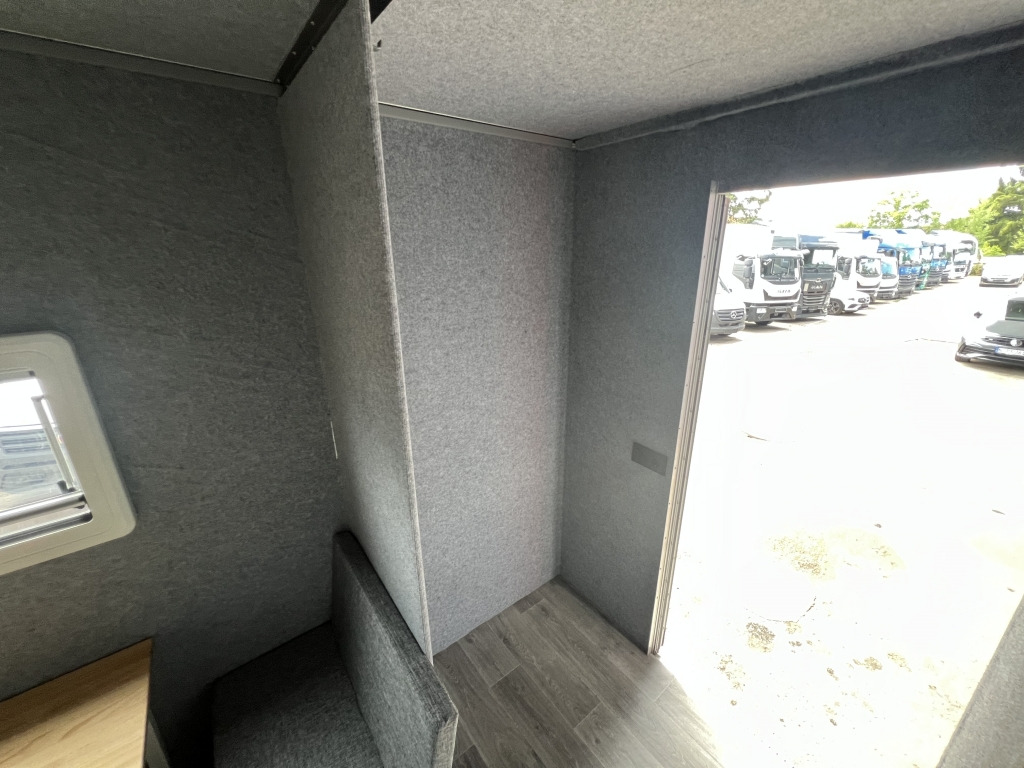 Iveco Daily 35S14 Klima Orig.127'km Küche Doppelbett - Kamper: slika 2 Iveco Daily 35S14 Klima Orig.127'km Küche Doppelbett - Kamper: slika 2