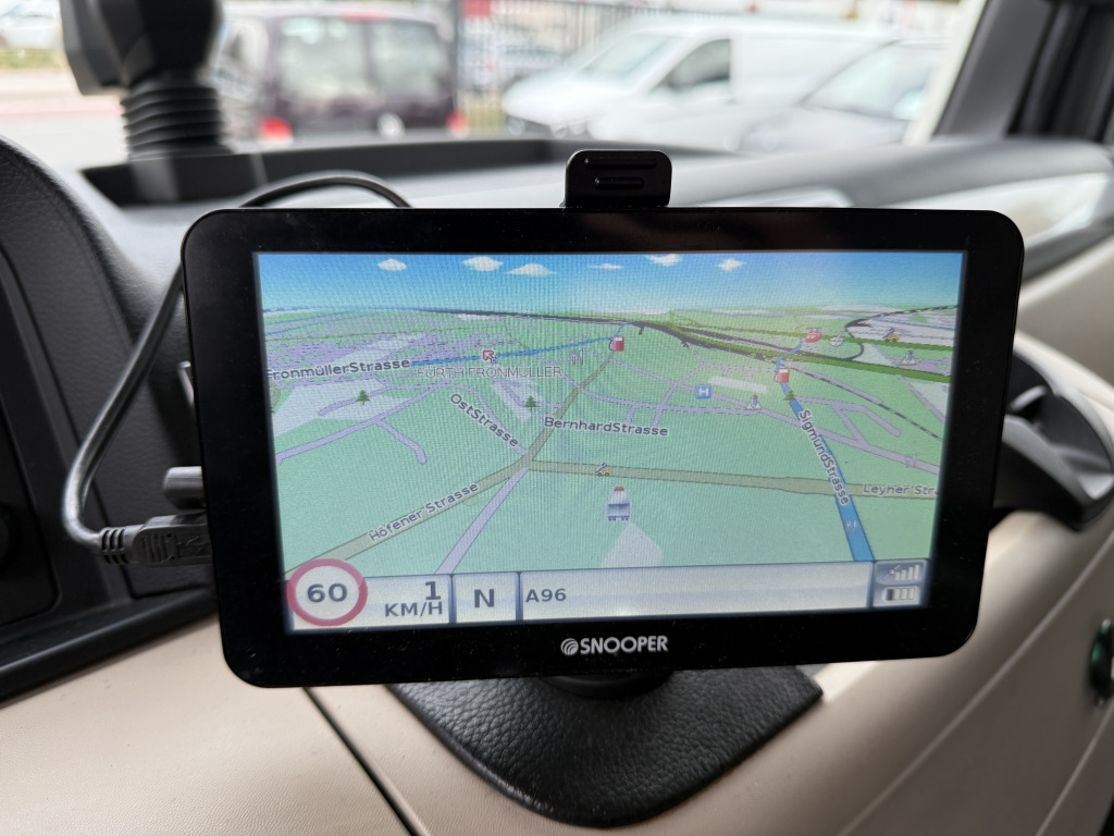 MAN TGL 12.220 Klimaautom. Kamera NAVI 7,1m Koff+LBW - Kamion sa zatvorenim sandukom: slika 3 MAN TGL 12.220 Klimaautom. Kamera NAVI 7,1m Koff+LBW - Kamion sa zatvorenim sandukom: slika 3