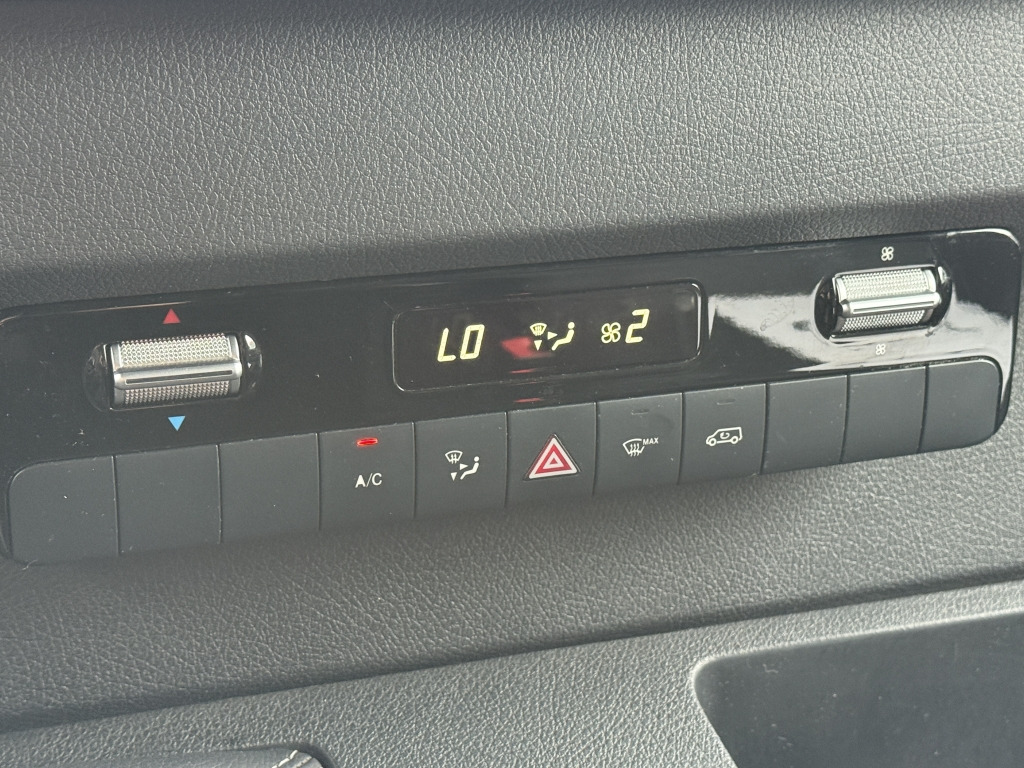 Mercedes-Benz Sprinter 315 CDI Klima Kamera UPS-Integralkoffer - Dostavno vozilo sa zatvorenim sandukom: slika 2 Mercedes-Benz Sprinter 315 CDI Klima Kamera UPS-Integralkoffer - Dostavno vozilo sa zatvorenim sandukom: slika 2