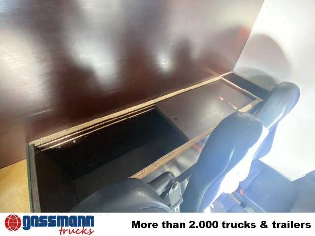 Iveco Daily 35S12 2,3 HPI 4x2, 8 Sitzplätze - Turistički autobus: slika 4 Iveco Daily 35S12 2,3 HPI 4x2, 8 Sitzplätze - Turistički autobus: slika 4