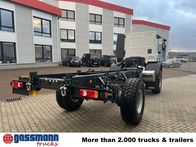 Novu Kamion sa golom šasijom i zatvorenom kabinom Iveco EuroCargo ML150E24 WS 4x4, Euro3, mehrfach: slika 11