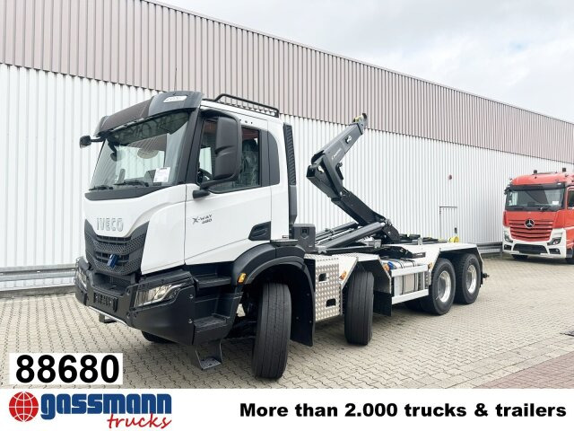 Iveco X-Way AD360X48Z 8x4, Motorabtrieb, Navi, - Kamion sa hidrauličnom kukom: slika 1 Iveco X-Way AD360X48Z 8x4, Motorabtrieb, Navi, - Kamion sa hidrauličnom kukom: slika 1