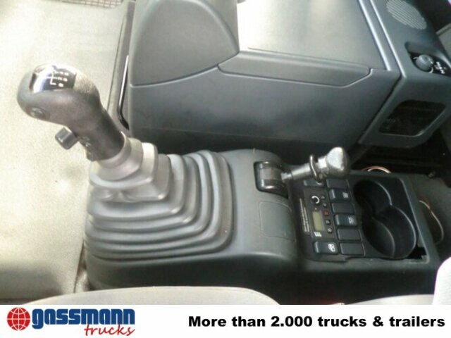 MAN TGA 18.360 4x2 - Kamion sa golom šasijom i zatvorenom kabinom: slika 3 MAN TGA 18.360 4x2 - Kamion sa golom šasijom i zatvorenom kabinom: slika 3