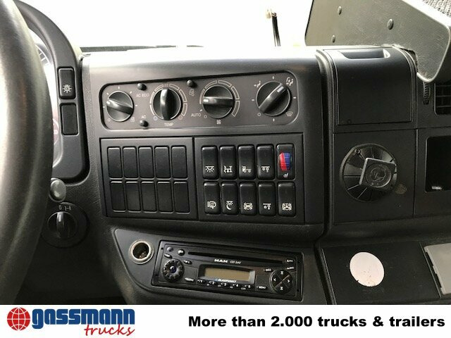 MAN TGA 26.440 6x2-2BL - Kamion sa golom šasijom i zatvorenom kabinom: slika 5 MAN TGA 26.440 6x2-2BL - Kamion sa golom šasijom i zatvorenom kabinom: slika 5