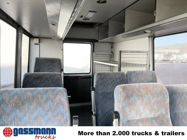 Mercedes-Benz 711 D-KA 4x2, Standklima, 11-Sitze, 2 x on stock - Minibus, Putnički kombi: slika 5 Mercedes-Benz 711 D-KA 4x2, Standklima, 11-Sitze, 2 x on stock - Minibus, Putnički kombi: slika 5