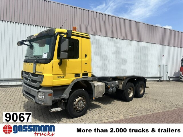 Mercedes-Benz Actros 3348 AK 6x6 - Kamion sa golom šasijom i zatvorenom kabinom: slika 1 Mercedes-Benz Actros 3348 AK 6x6 - Kamion sa golom šasijom i zatvorenom kabinom: slika 1