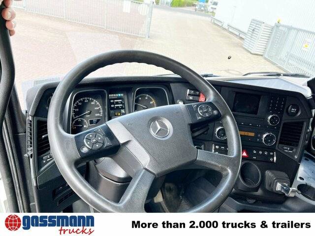 Mercedes-Benz Actros 3551 L 8x2/4, Vorlauflenkachse, - Kamion sa golom šasijom i zatvorenom kabinom: slika 3 Mercedes-Benz Actros 3551 L 8x2/4, Vorlauflenkachse, - Kamion sa golom šasijom i zatvorenom kabinom: slika 3