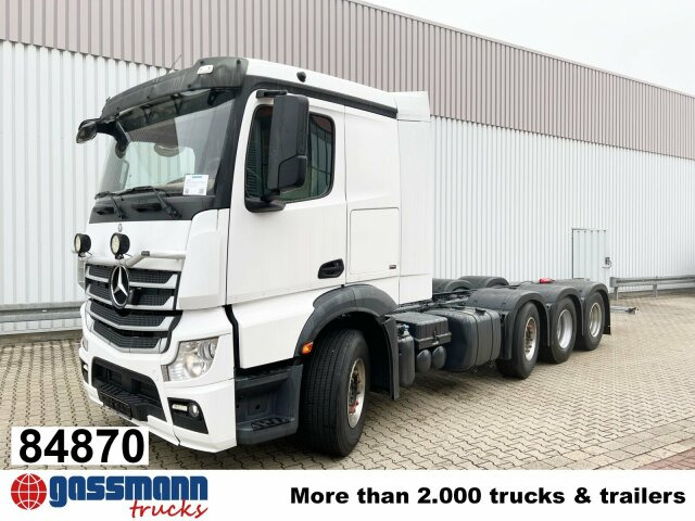 Mercedes-Benz Actros 3551 L 8x2/4, Vorlauflenkachse, - Kamion sa golom šasijom i zatvorenom kabinom: slika 1 Mercedes-Benz Actros 3551 L 8x2/4, Vorlauflenkachse, - Kamion sa golom šasijom i zatvorenom kabinom: slika 1