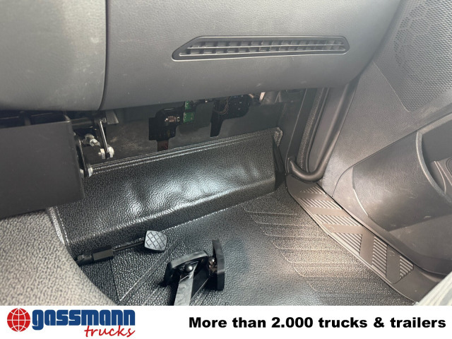 Mercedes-Benz Arocs 1827/30 A 4x4, mehrfach vorhanden! - Kamion sa golom šasijom i zatvorenom kabinom: slika 3 Mercedes-Benz Arocs 1827/30 A 4x4, mehrfach vorhanden! - Kamion sa golom šasijom i zatvorenom kabinom: slika 3